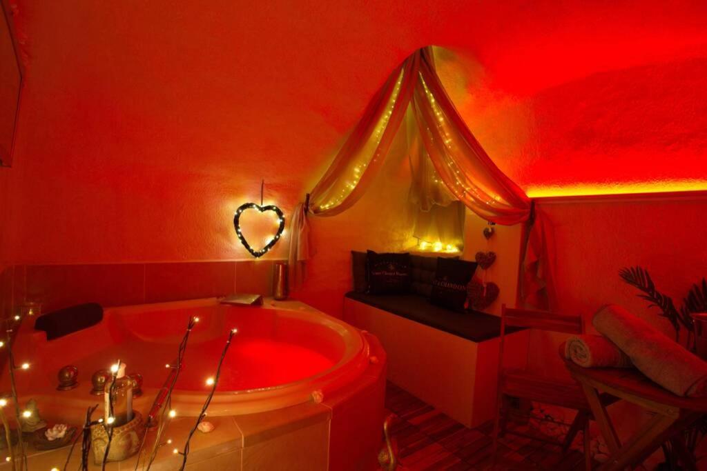 Les Secrets D'Alcove, Nuits Romantiques Avec Spa Aix-en-Provence Dış mekan fotoğraf