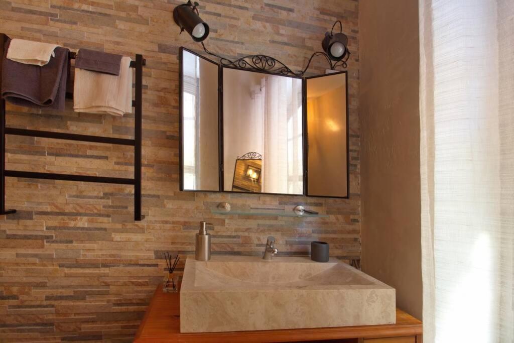 Les Secrets D'Alcove, Nuits Romantiques Avec Spa Aix-en-Provence Dış mekan fotoğraf